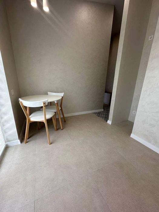 Продам 2 к. квартиру с ремонтом и мебелью