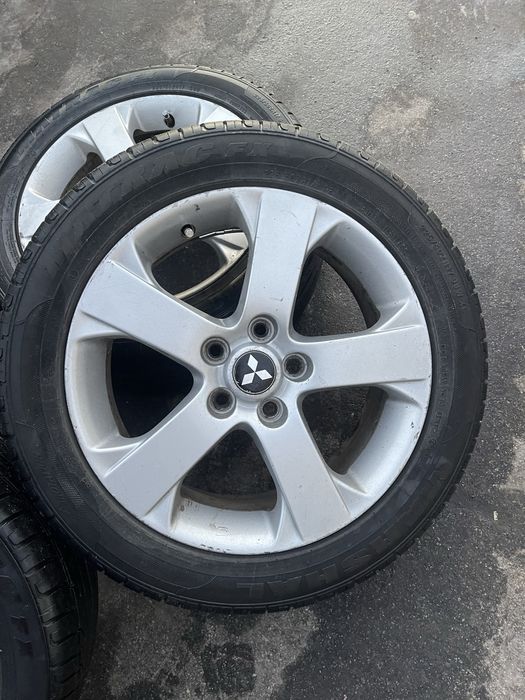 Колеса диски R17 5 х 114.3 резина Marshal 225 / 50