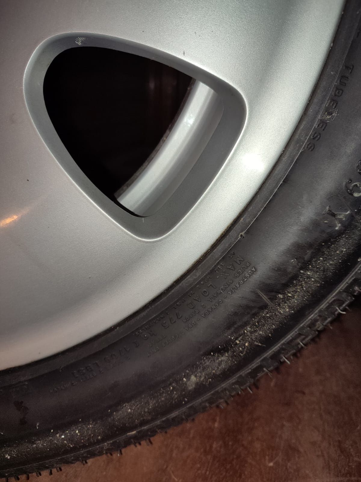 Opona Pirelli BMW 245/50 ZR 17