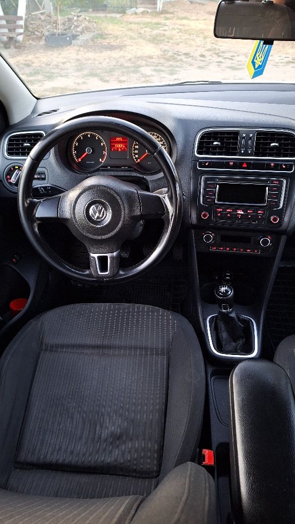 Продам Volkswagen polo 2013р. 1.6 л