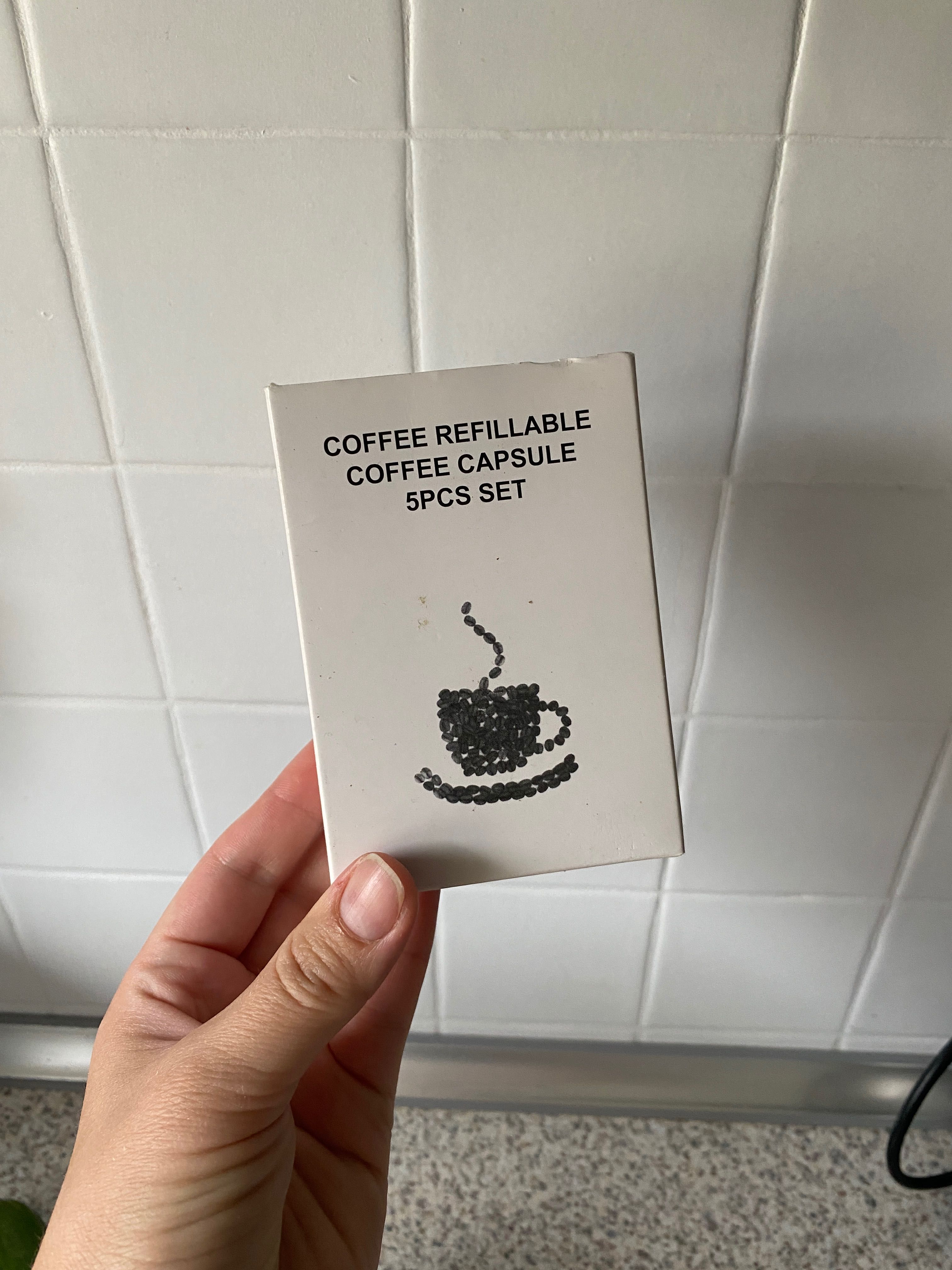 Ekspres do kawy Nespresso Deloghni