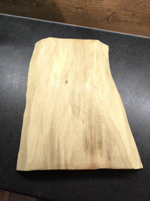 Deska dekoracyjna z litego orzecha – woskowana i olejowana