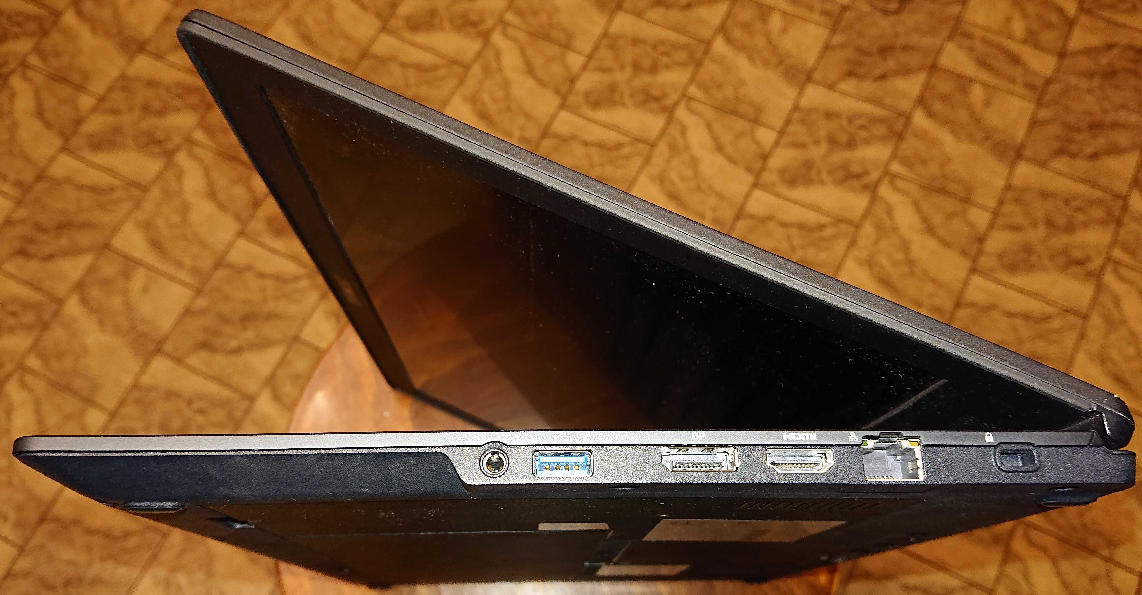 Fujitsu /15,6" IPS FHD/I5-7200/Ram 8 Gb/SSD 256 Gb/бат. 4ч