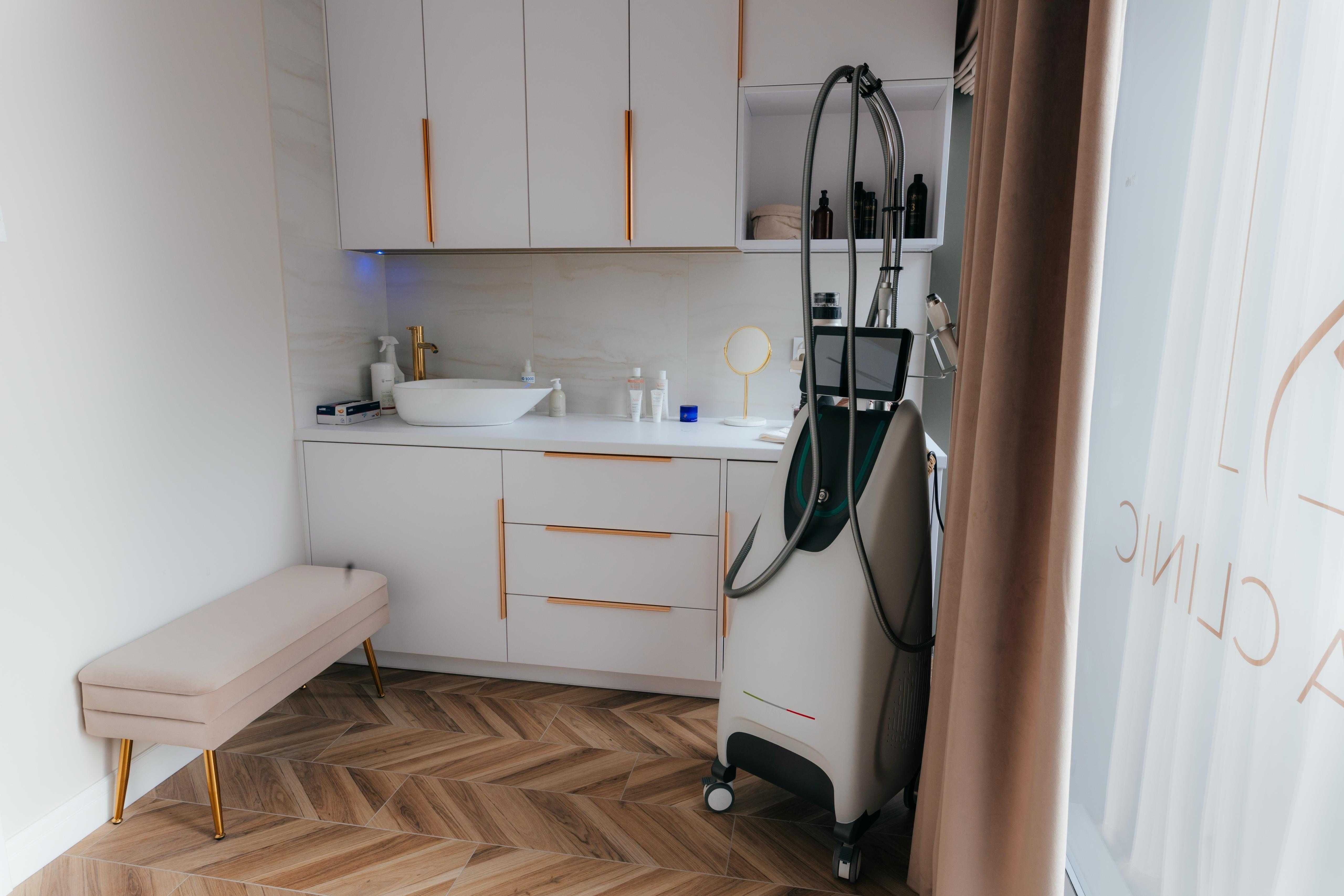 Sprzedam salon kosmetyczny , baza klientów , gotowy biznes Beauty