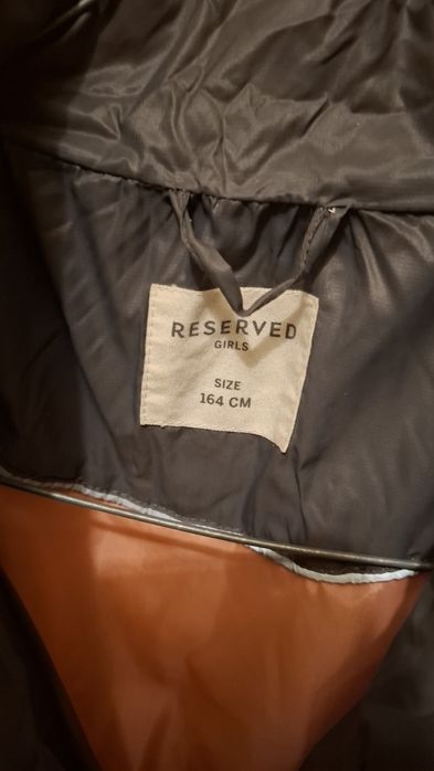 Bezrekawnik Reserved