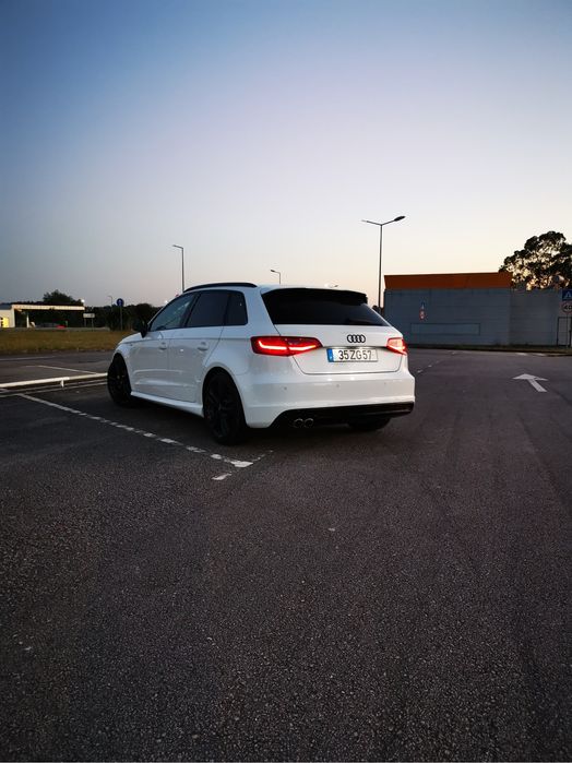 Audi A3 8V S line 184CV