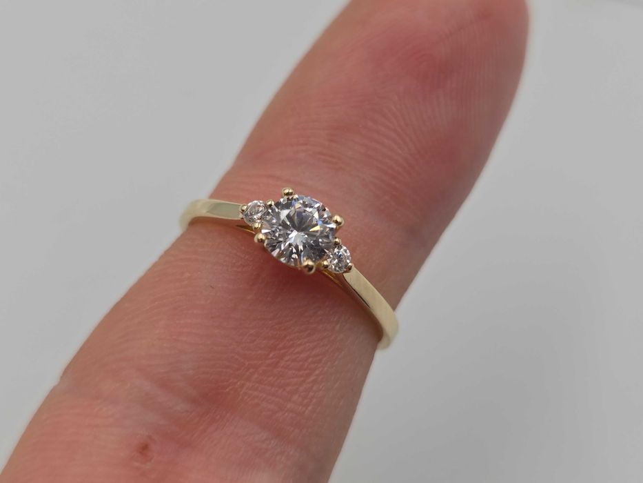 Złoty pierścionek zaręczynowy APART pr.585 piękny klasyczny |Lombard