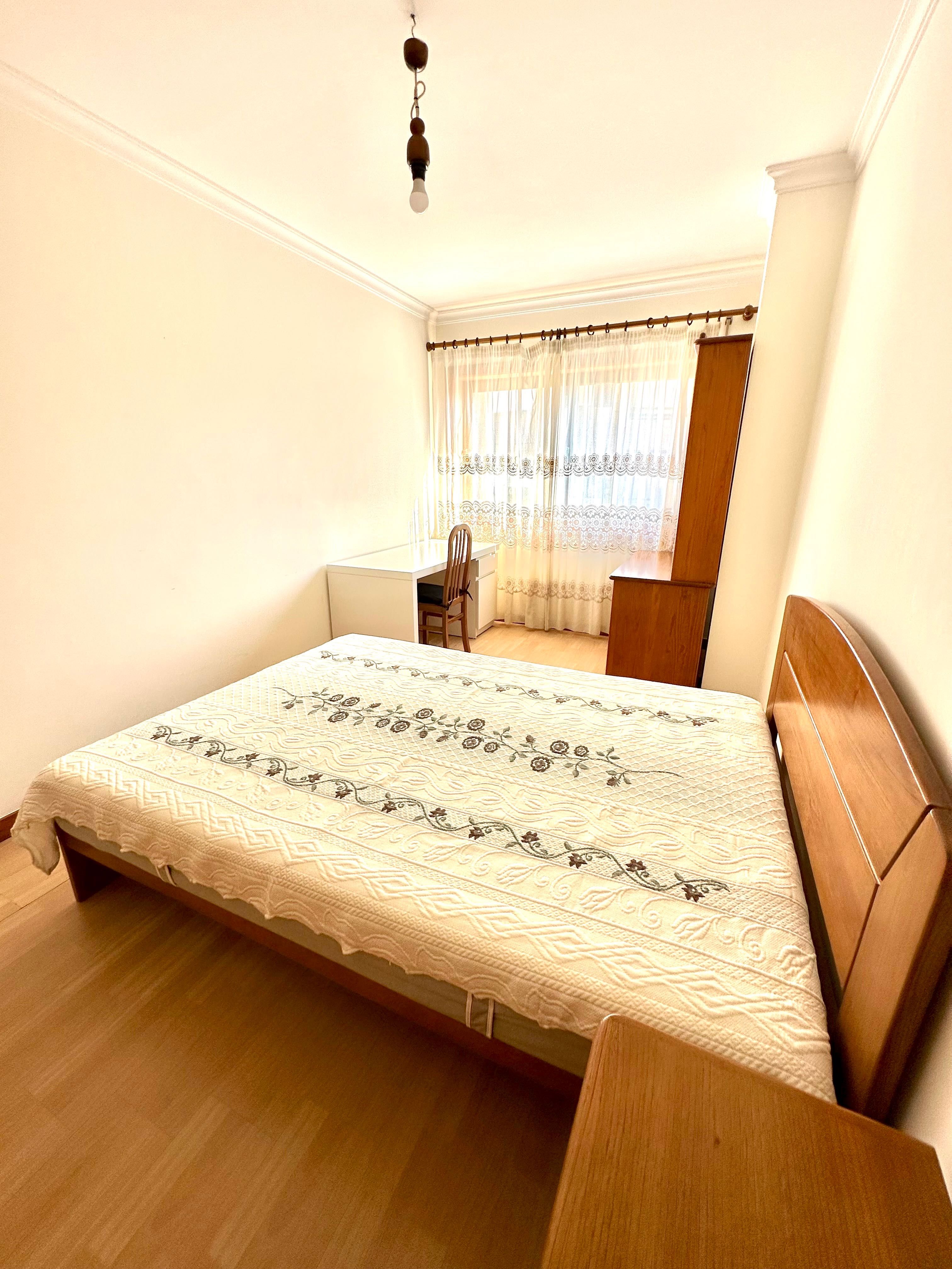 Quarto Suite para menina Polo Universitário