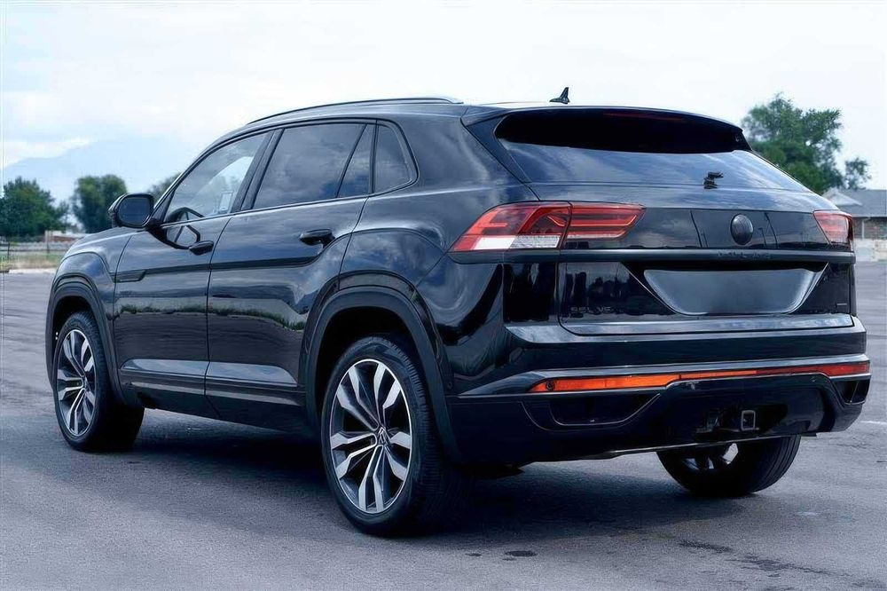 Volkswagen Atlas Cross Sport S      2020
