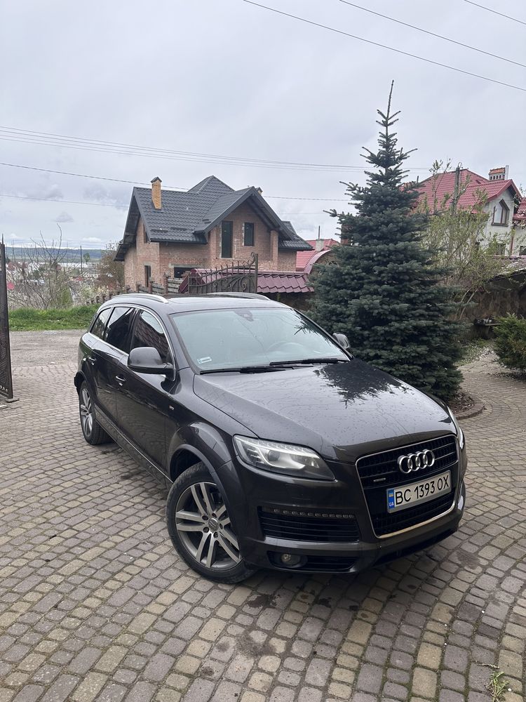 Audi q7 2009року