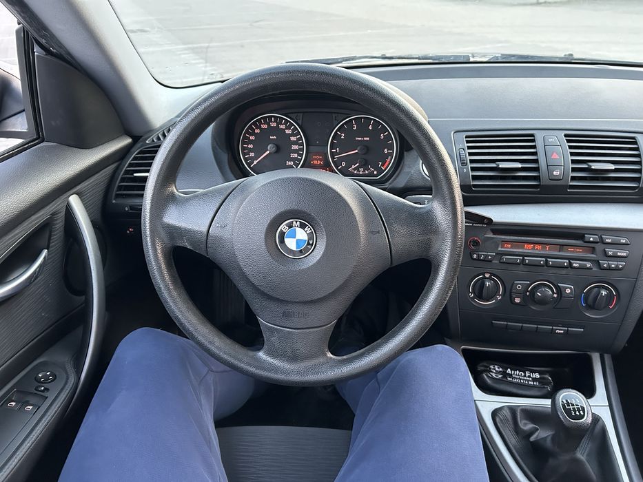 BMW 1 2.0 benzyna lifting 6 biegow zdrowy i zadbany ZAMIANA