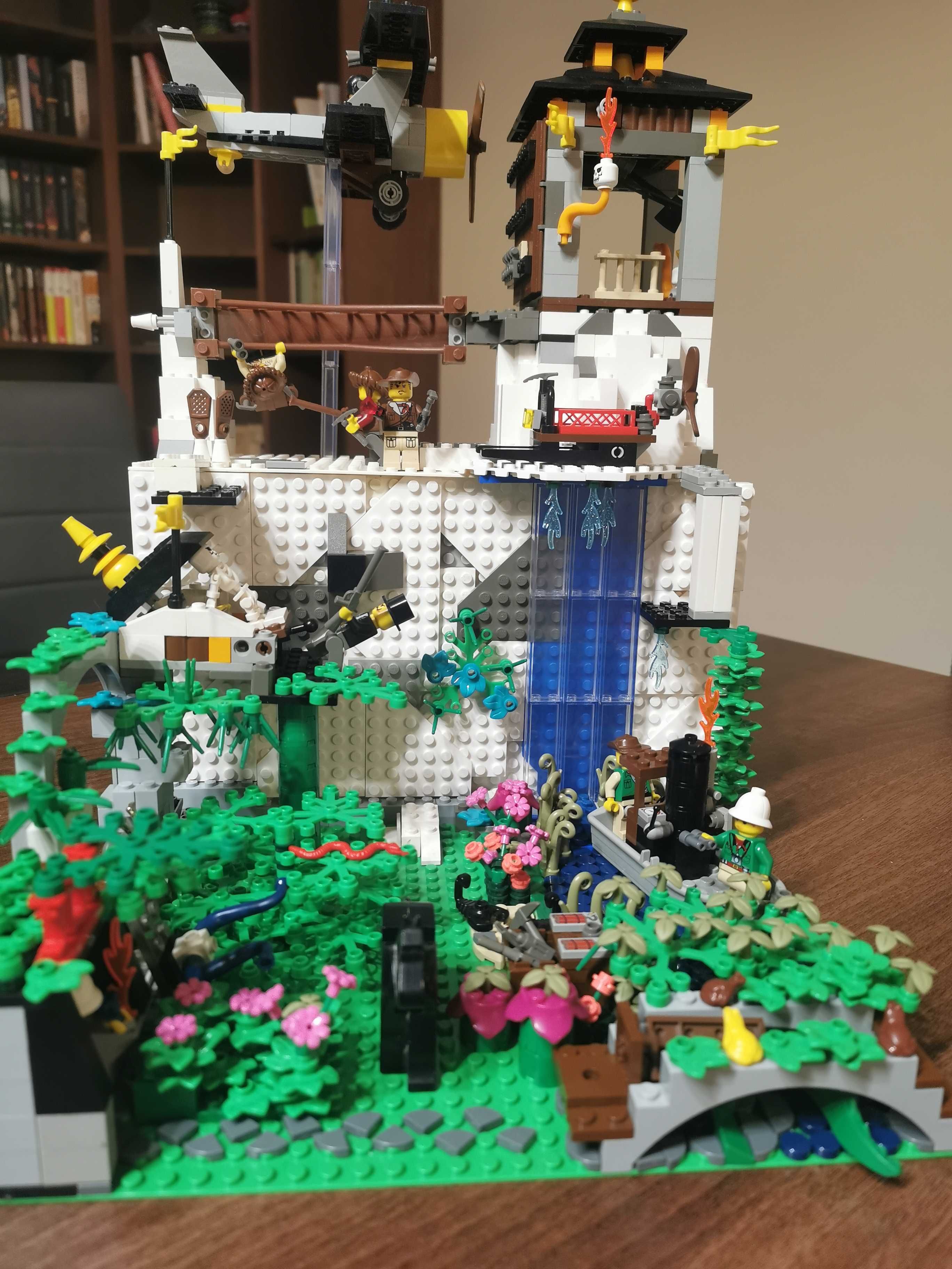 Lego Adventurers Orient Expedition Diorama