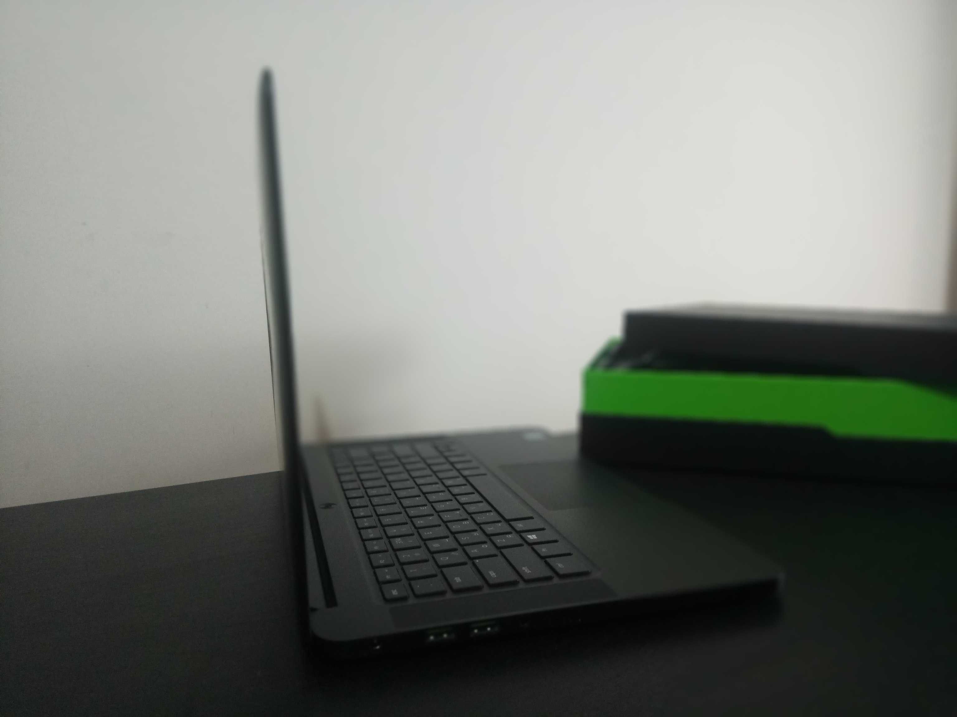 Ноутбук Razer Blade Pro 14» 4K/I7-7700HQ/GTX 1060/512Gb SSD/16Gb RAM