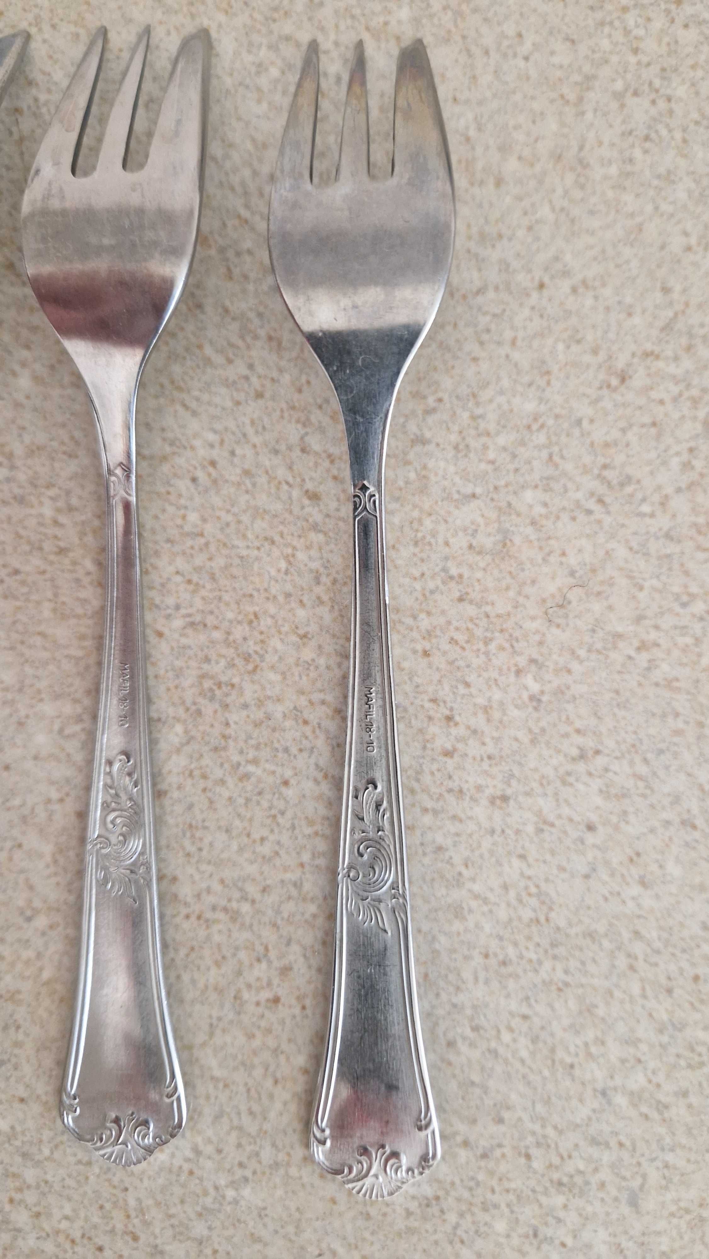 Conjunto 9 garfos pequenos e 1 grande para sobremesa - Mafil Cutlery
