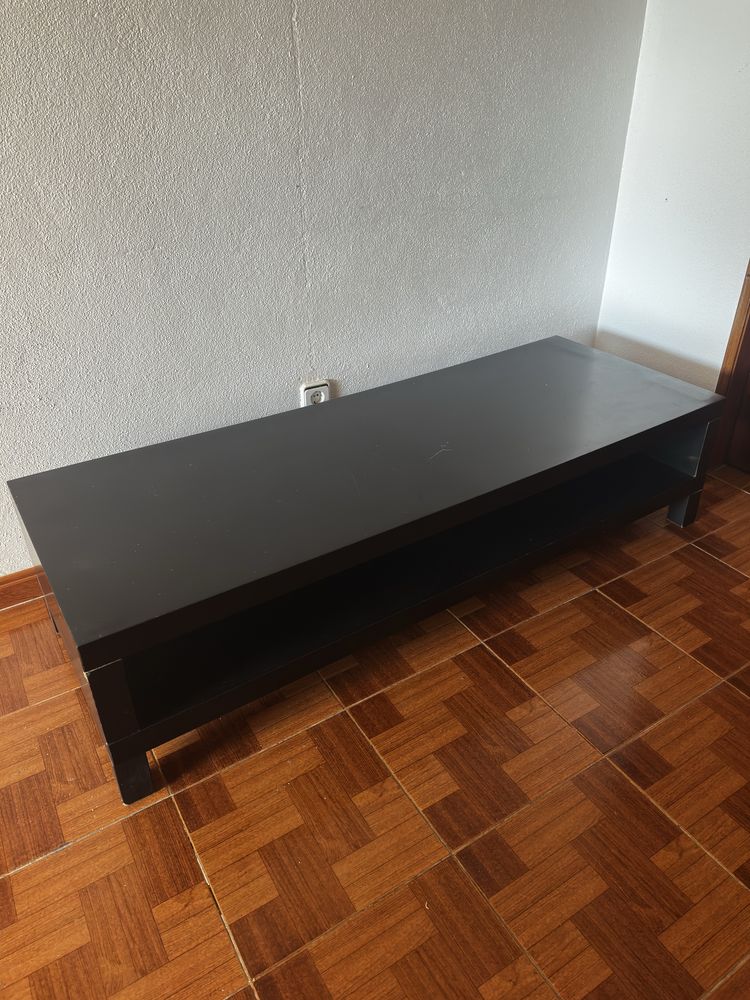 Rack TV / Preto / com algumas marcas de uso