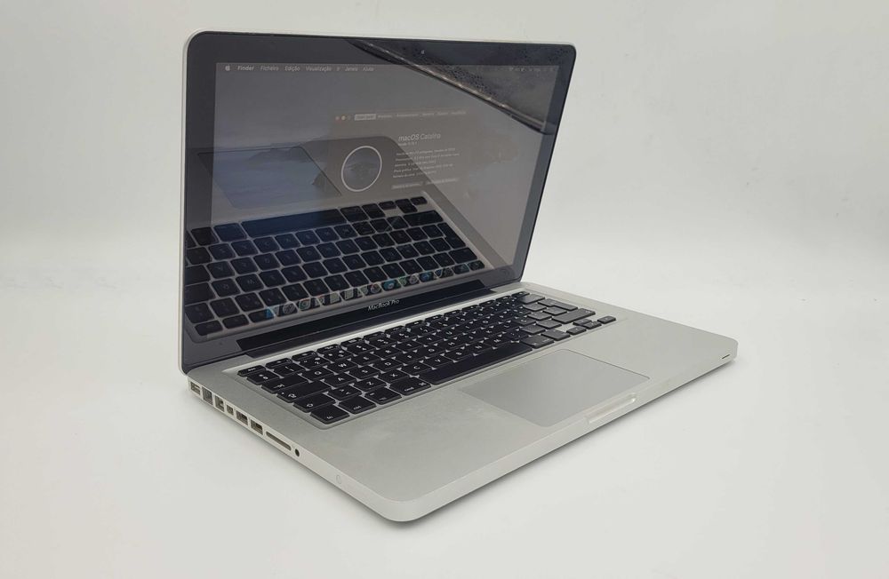 Macbook Pro 13 (i5 | 8GB RAM | 240GB SSD)