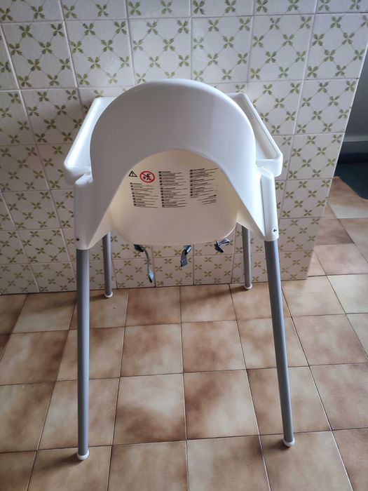 Cadeira refeição IKEA