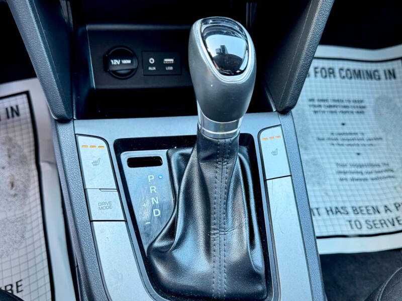 2019 Hyundai Elantra