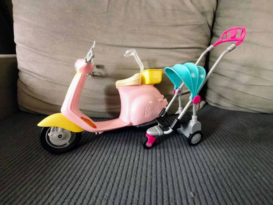 Wózek spacerówka Barbie + skuter Barbie