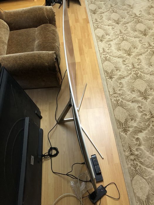 Телевизор Samsung UE65KS9090T
