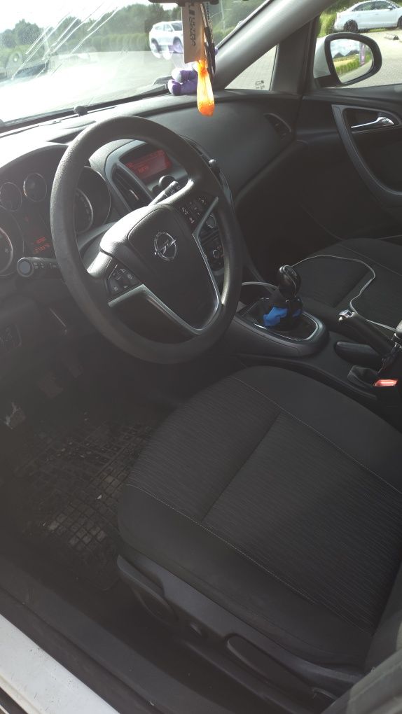 Opel Astra J 1.7cdti