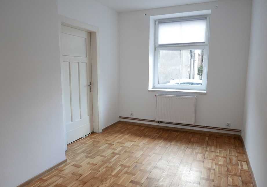 blisko dworca/ można zamieszkać na długi czas