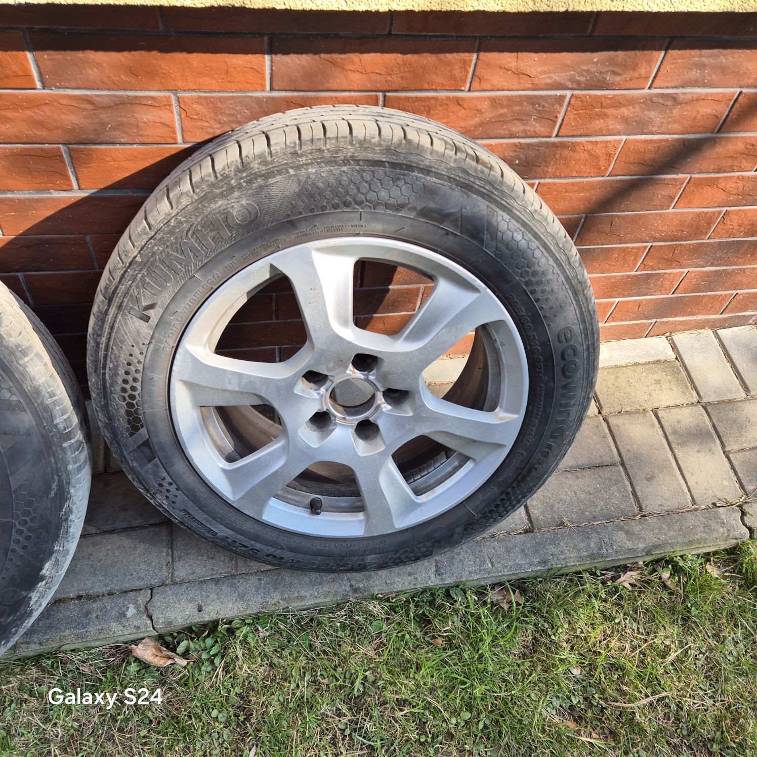 Felgi 16 Audi A4 5x112 Kumho Ecowing