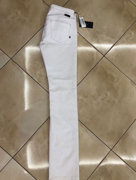 HUGO BOSS белые женские джинсы Оригинал!!! Новые!!! Размер 27/28 L 34