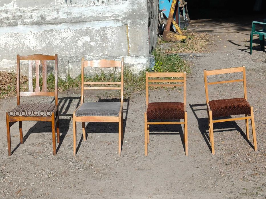 Старые стулья для дачи, дома, сада, гаража, подсобки