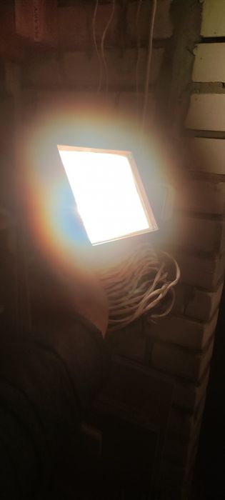 Lampa halogenowa