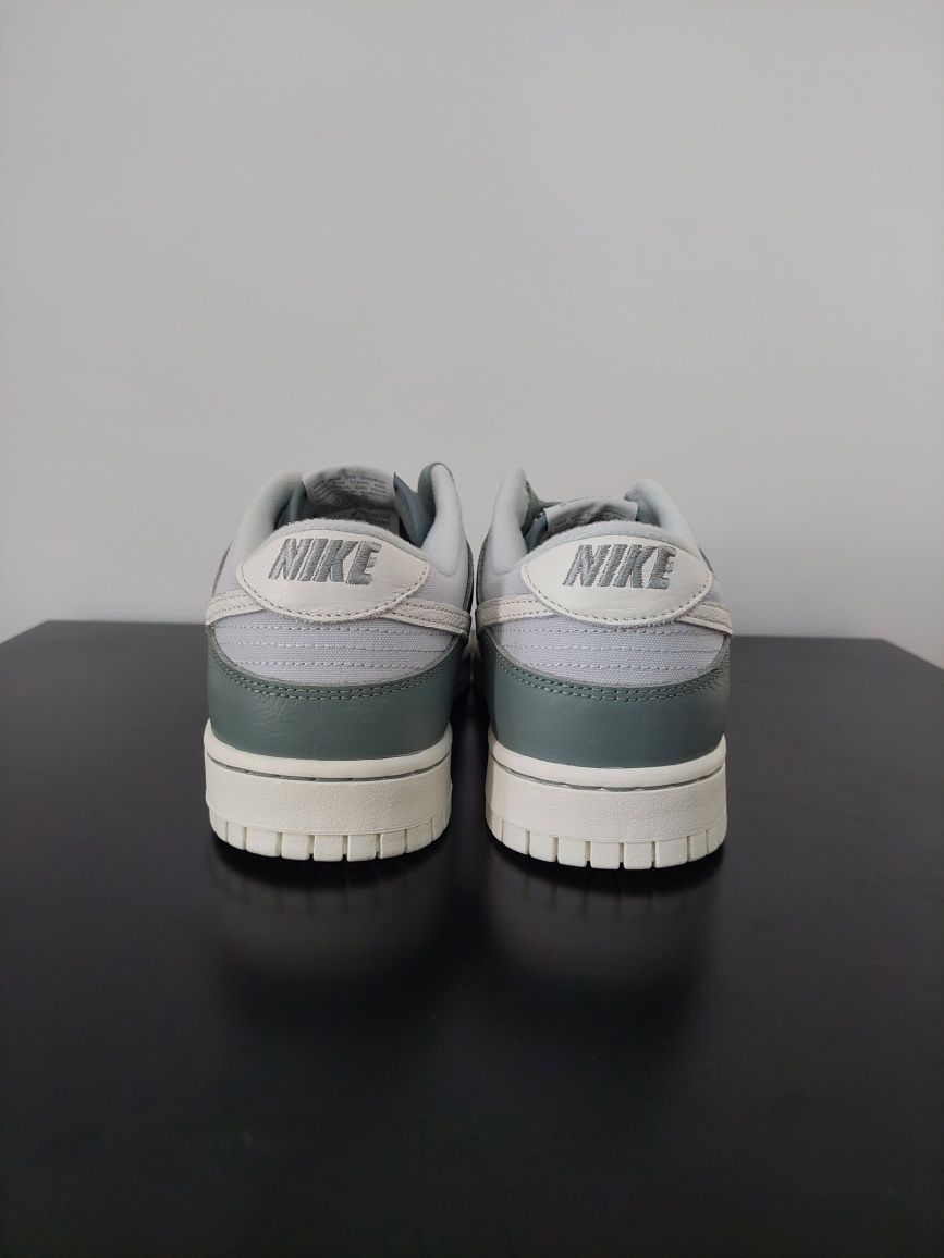 Nike Dunk Low Mica Green