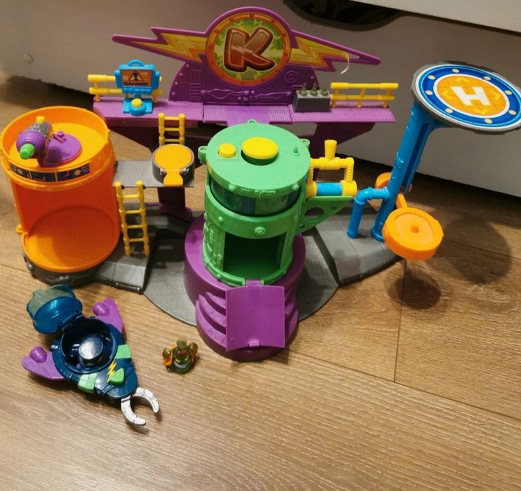 Super Zings laboratorium Profesora K baza pojazd Enigmy robot Enigma