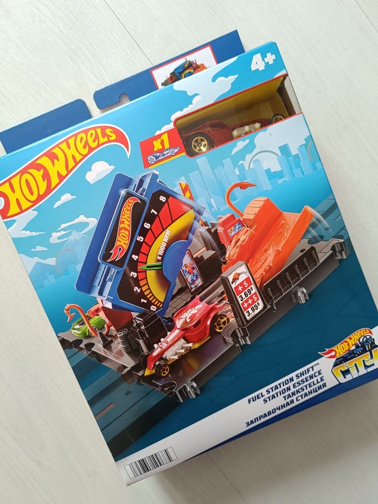 Zestaw Hot Wheels z serii CITY