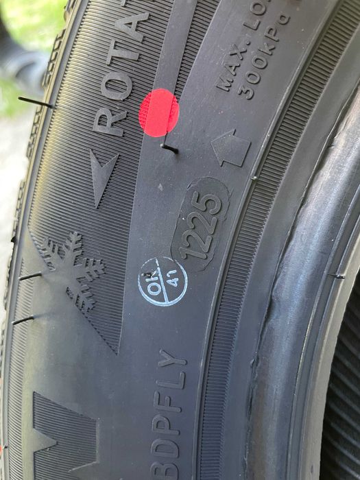 Okazja opony zimowe 155/70R13 75T SAILUN ICE BLAZER ALPINE + 2025r.