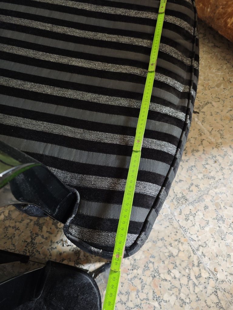 2 Cadeirões em veludo Preto Lacados Preto