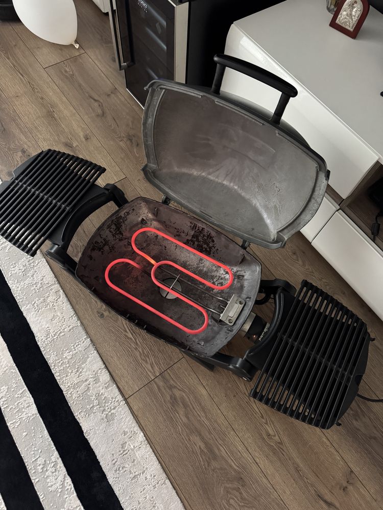 Електричний гриль барбекю WEBER Q1000