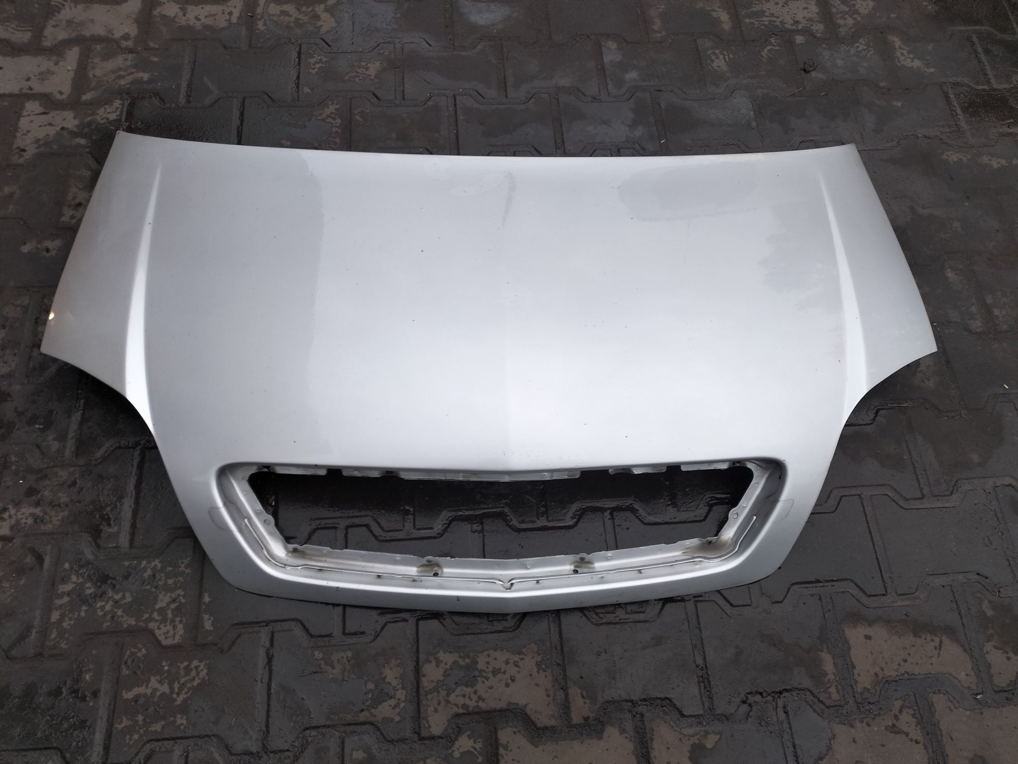 Maska pokrywa silnika Opel Meriva srebrna
