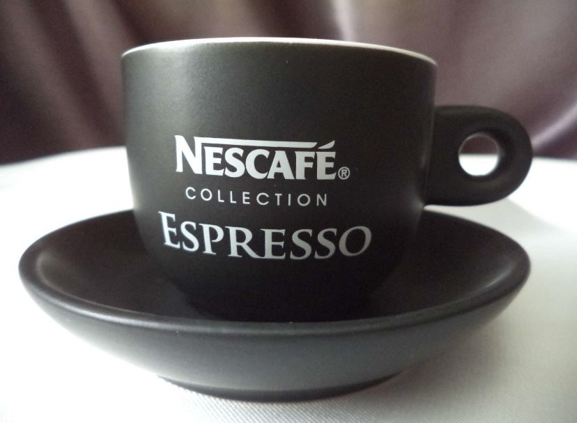 Кофейная чашка Nescafé Espresso с блюдцем