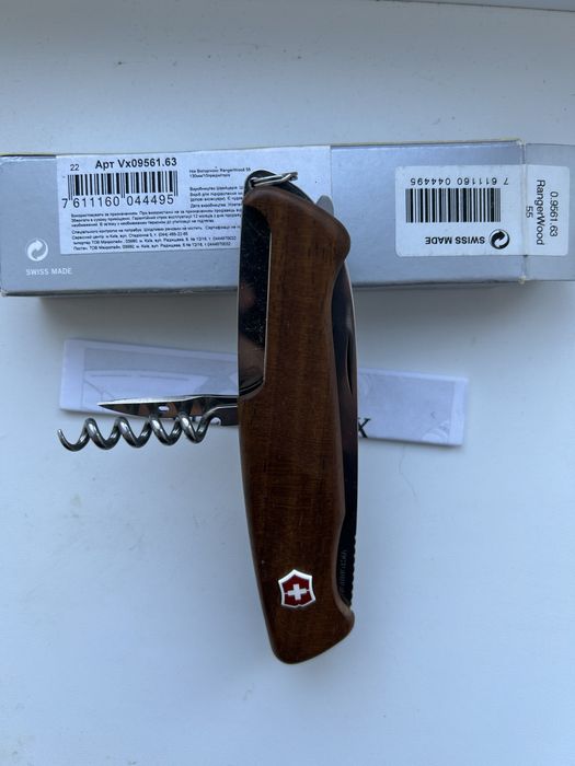 Продам ніж victorinox ranger wood 55