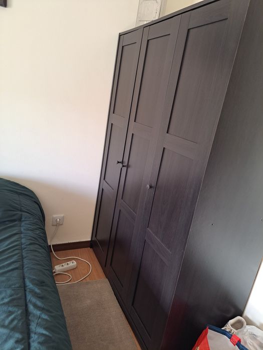 Roupeiro com 3 portas preto-castanho