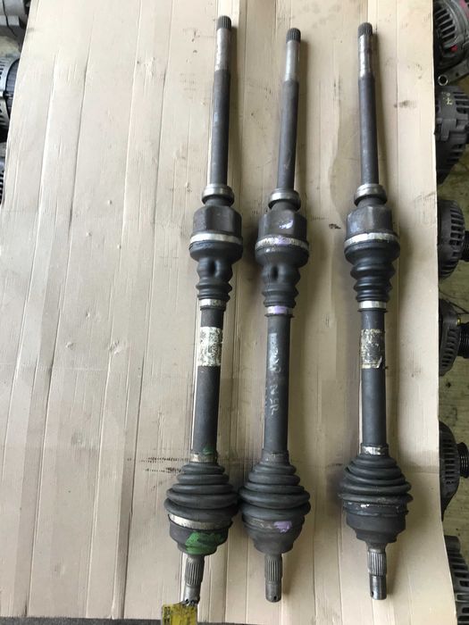 Полуось привід привод Peugeot Partner \ Citroen Berlingo 1.6 DIESEL