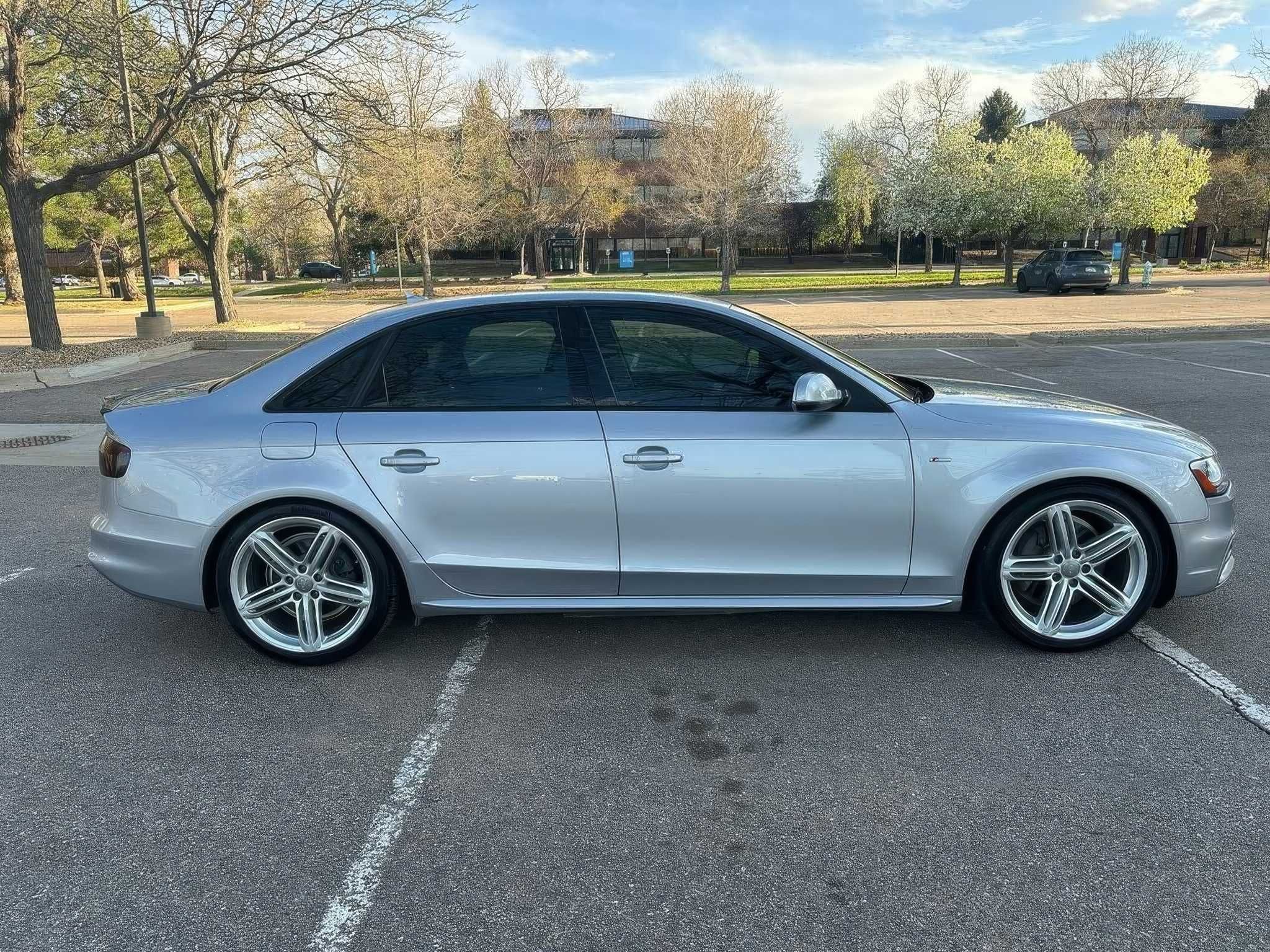 2016 Audi A4 2.0T quattro Premium Plus
