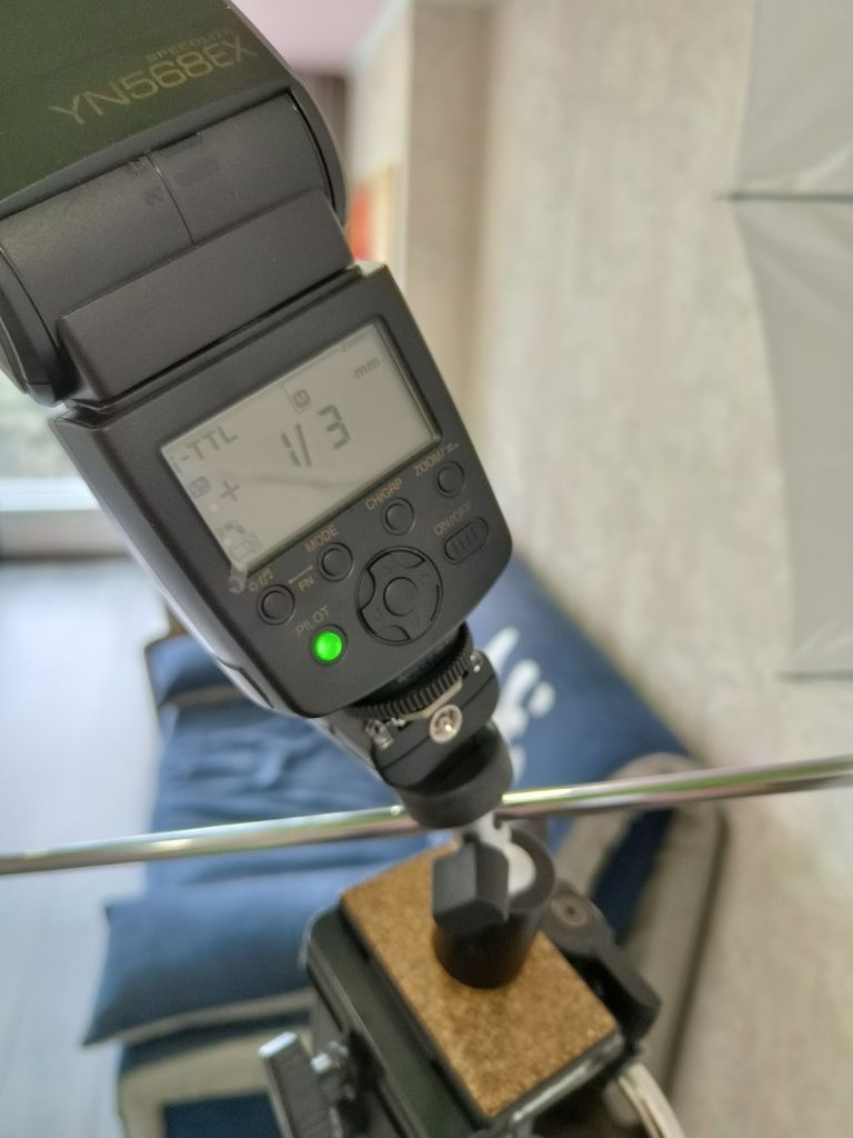 Продам мини фотостудию Nikon D90