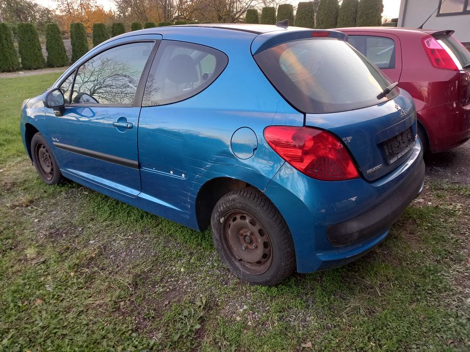 Peugeot 207 1.4 z Niemiec uszkodzony silnik lub na części