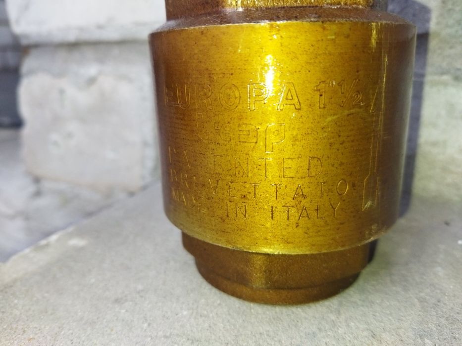 Клапан обратный зворотній 1 1/2" латунь Италия