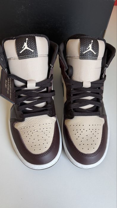 Nike Air Jordan 1 Mid Velvet Brown Paris YMCA rozmiar 40 wkładka 25 cm