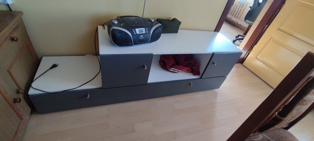 Szafka pod telewizor