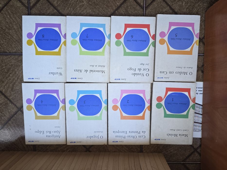 Coleção de 42 volumes