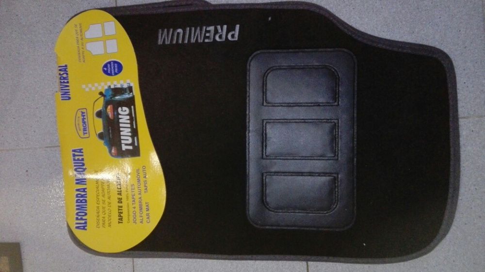 Tapetes de automóvel