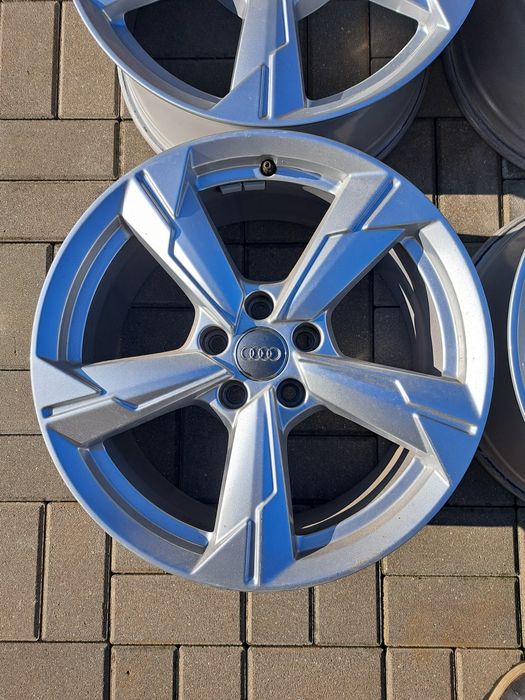 Felgi aluminiowe Audi 18cali 5x112 8j et39